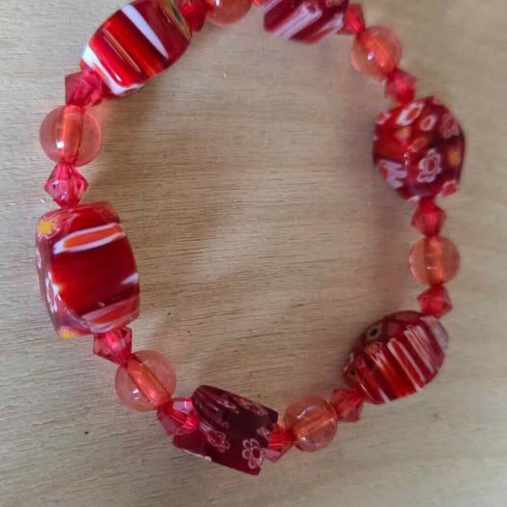 Red Art Glass Stretch Bracelet Lampwork & Millefiori Beads New Without Tags